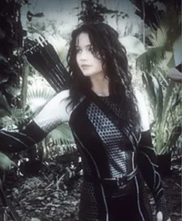 KATNISS EVERDEEN 