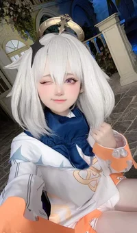 Cosplay Paimon