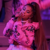 Ariana Grande 