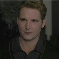Carlisle Cullen 