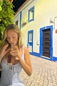 ninaaa