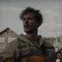 Максим Шустов