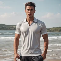 Tipo con ropa mojada