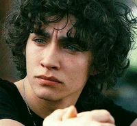 Robert Sheehan