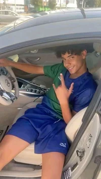 1-RONALDO JR