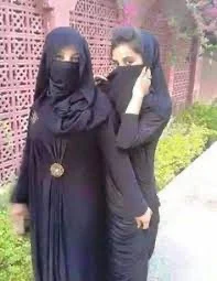 2 hijabi sisters 