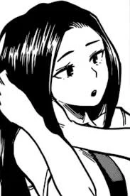Momo yaoyorozu