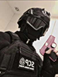 Cosplay SCP Guy