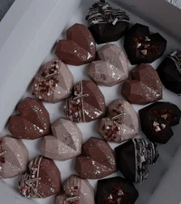 LOVELORN Chocolatier