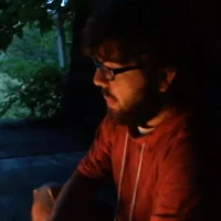 04 - Vinnie Everyman