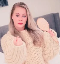 Stevie rose