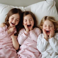 3 Giggling Girls