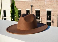 Suspicious fedora 