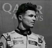 02 LANDO NORRIS