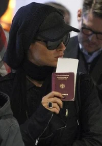 Bill Kaulitz Airport