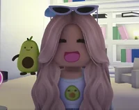 Polina -Avocadoplayz