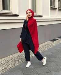 Nadia hijabi 