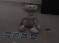 Bear plays uno