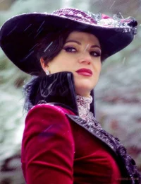 01 - Evil Queen
