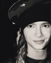 Том Каулитц-таблетка