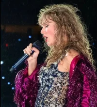Taylor Alison Swif