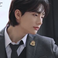 Hwang Hyunjin 