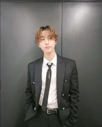 Han jisung - teacher