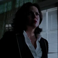 01 - Regina Mills