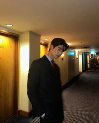 9-5 __ Thomas Teetut