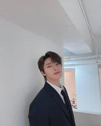 UNI Jeongin