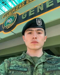 Jorge Lobato -pollo-