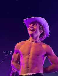 Ross Lynch