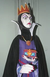 Evil Puppet Queen