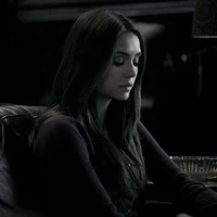 01  Elena Gilbert