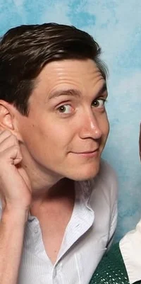 Oliver Phelps 