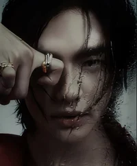 27 - Hwang Hyunjin
