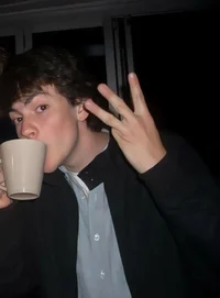 Skandar Keynes