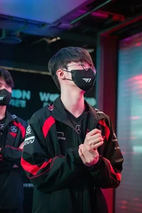 T1 - Faker