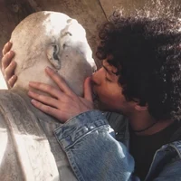 LEO VALDEZ