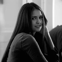 08 ELENA GILBERT