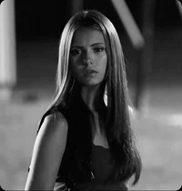 08 ELENA GILBERT
