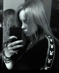 BILLIE EILLISH 