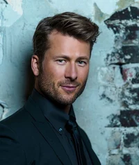 Glen Powell 