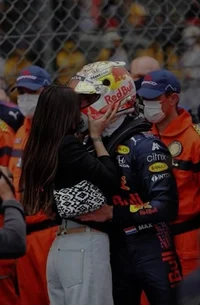 F1 Wags