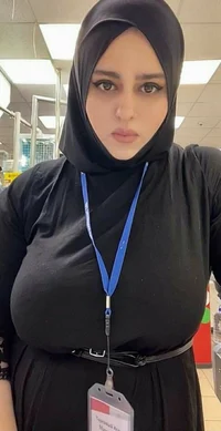 Hijabi Amira 