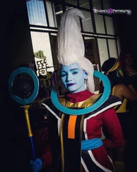 Cosplayer Whis