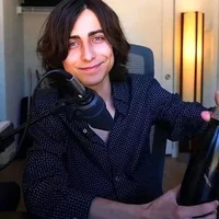 Aidan Gallagher 