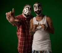 Shaggy 2 dope