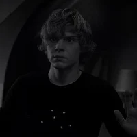 Tate Langdon 