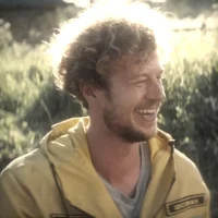 Максим Шустов 